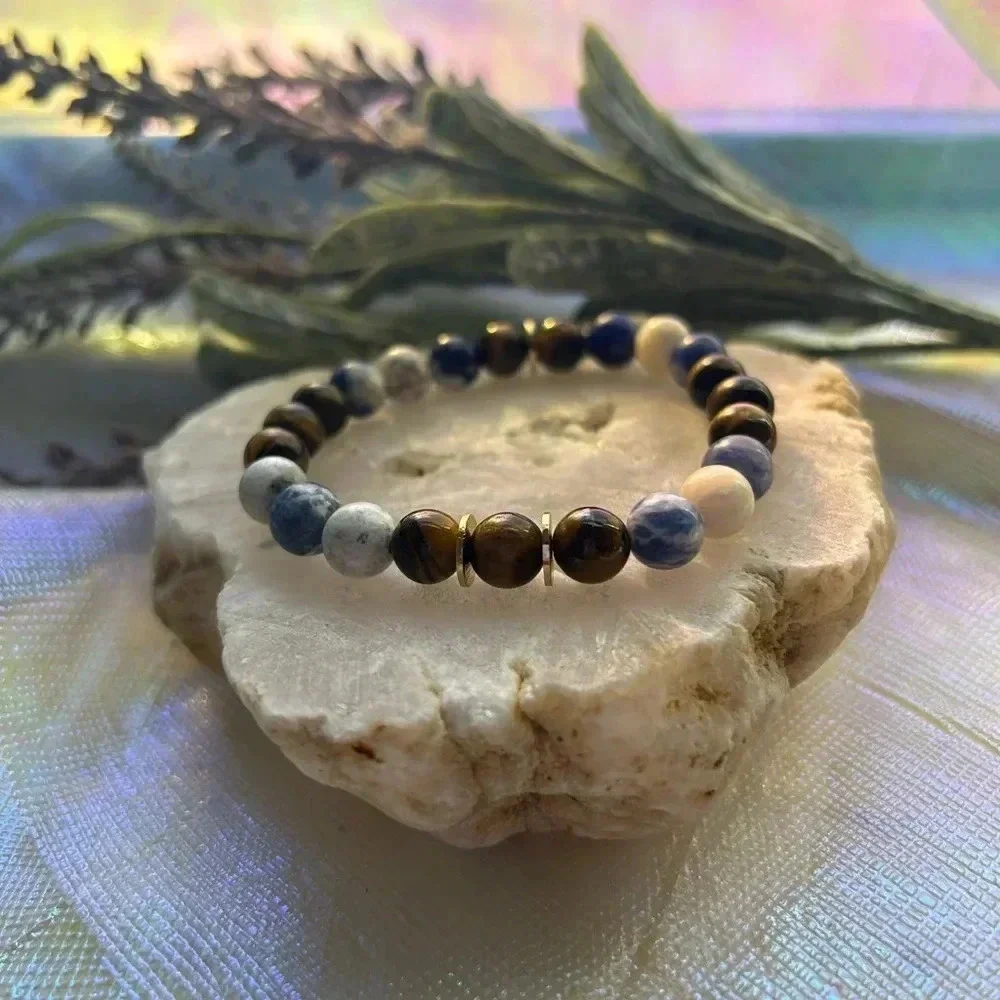 Handmade Snowflake sodalite + tiger’s eye Bracelet ❄️
